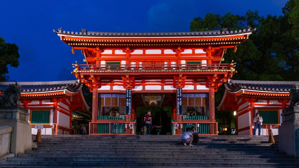 Honshu in Focus: Historic Capitals, Bustling Streets, and Iconic Landmarks