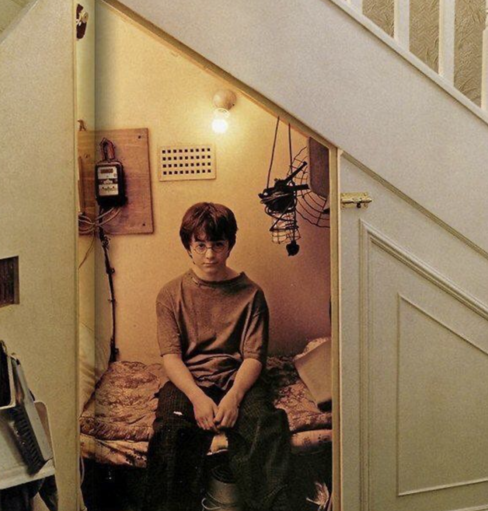 Harry Potter room space under the stairs 