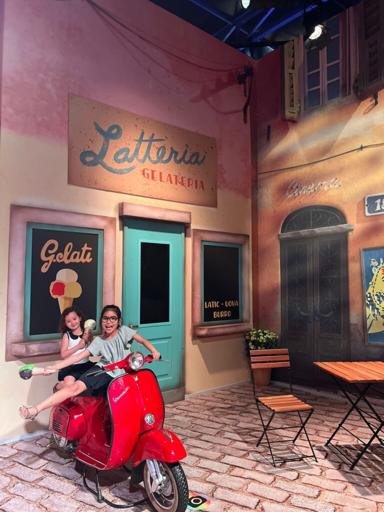 MUNDO PIXAR experience review