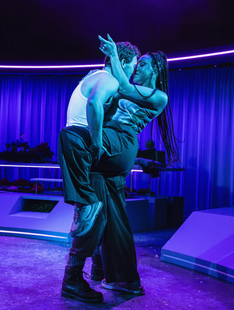 Morgan Gregory as 'Humanity' and Danielle Steers as 'Earth' (3)