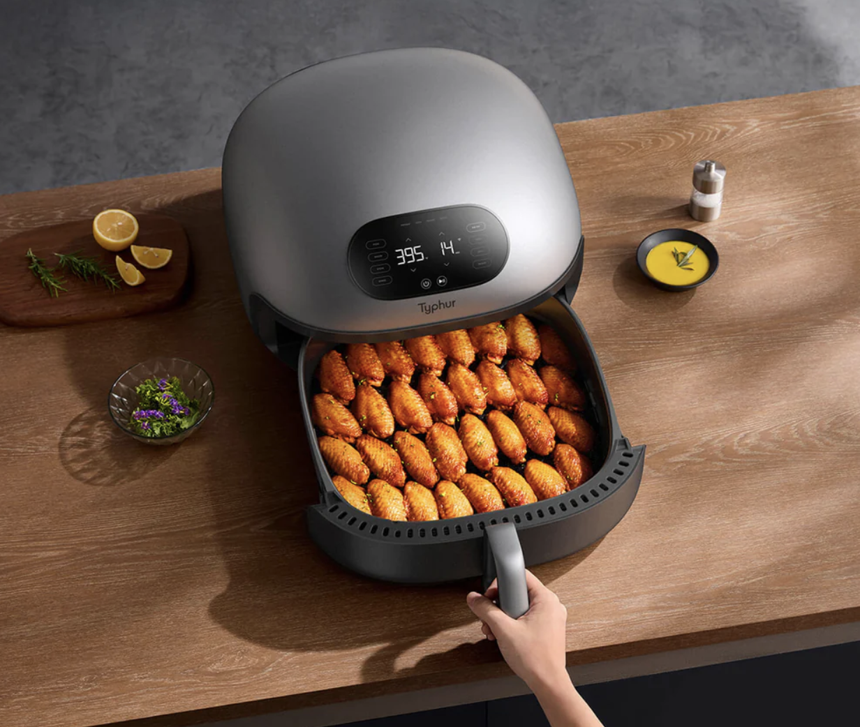 Crispy air fryer chicken wings for Match Day 2026