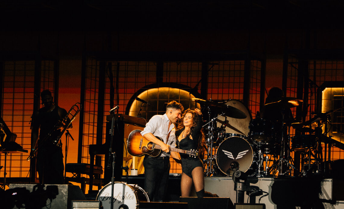 2026_BST_MUMFORD AND SONS_MUMFORD AND SONS W- SHANIA_@BETHANMILLERCO-13